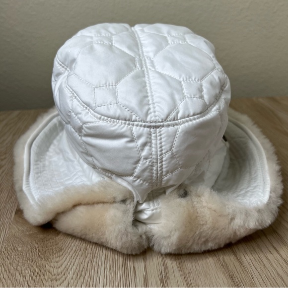 UGG White Quilted Puffer Bucket Hat - Picture 3 of 8